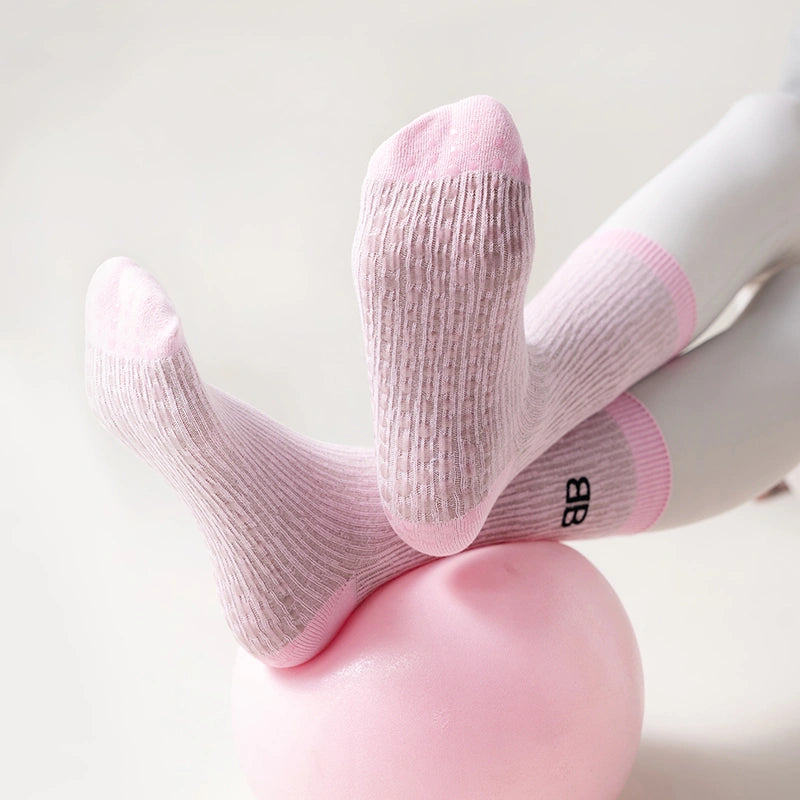Mid-Calf Non-Slip Studio Pilates Socks – Blush Pink 02